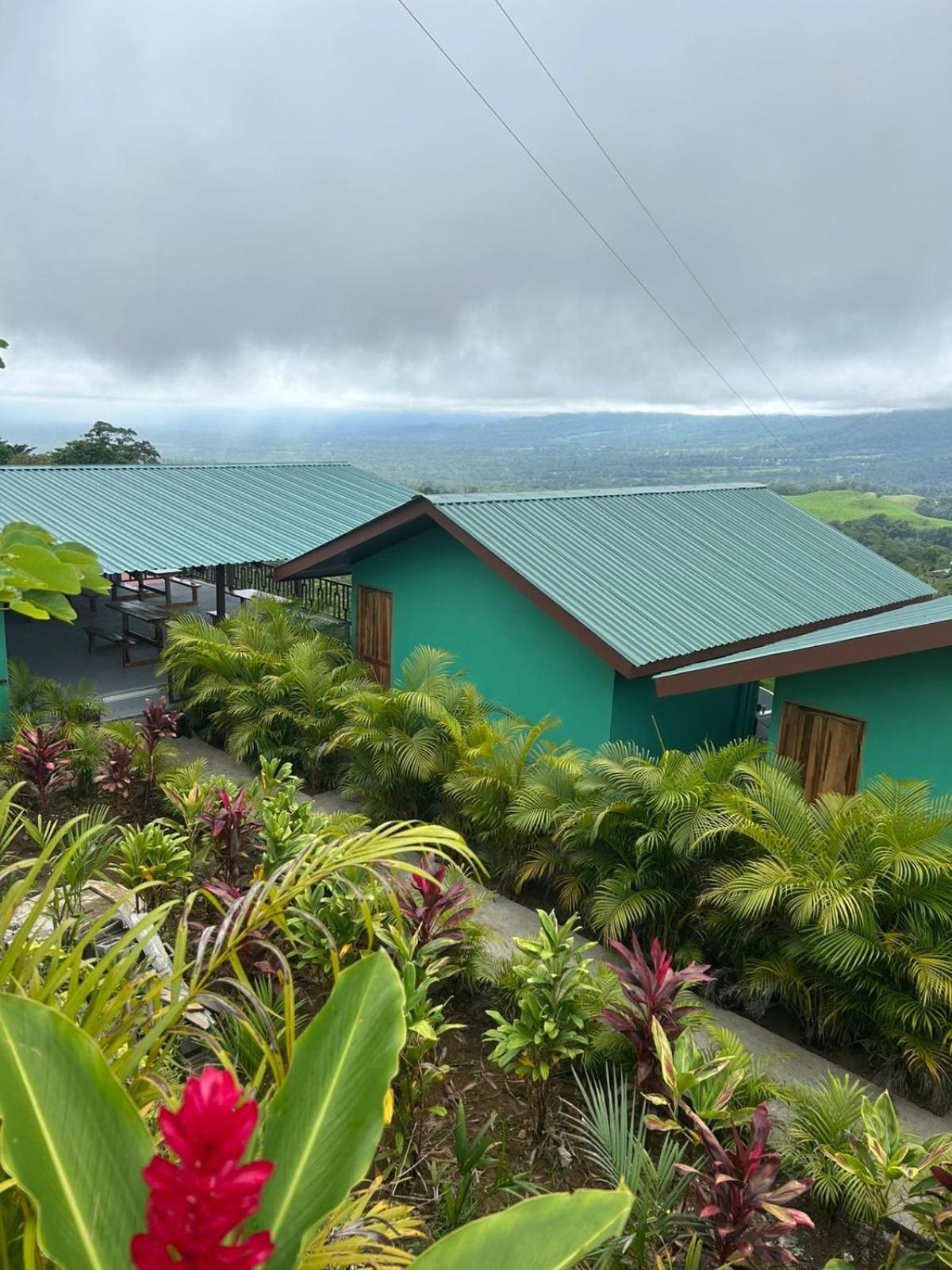 Encanto Arenal Lodge La Fortuna Bagian luar foto