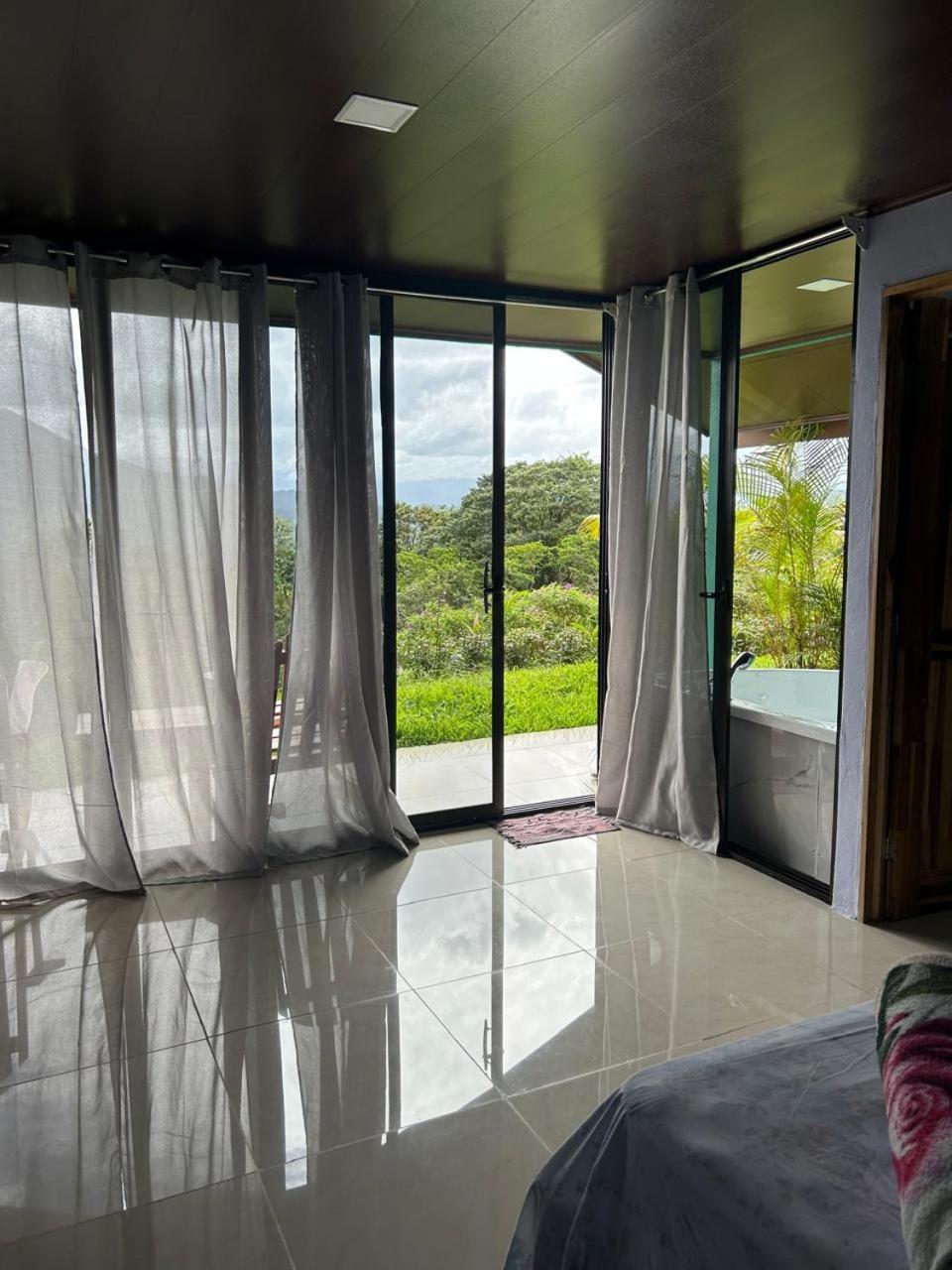 Encanto Arenal Lodge La Fortuna Ruang foto